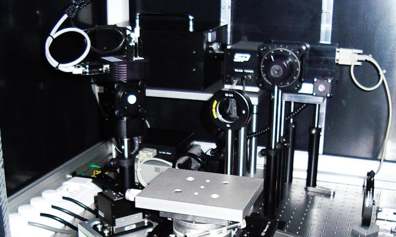 Optical characterization bench